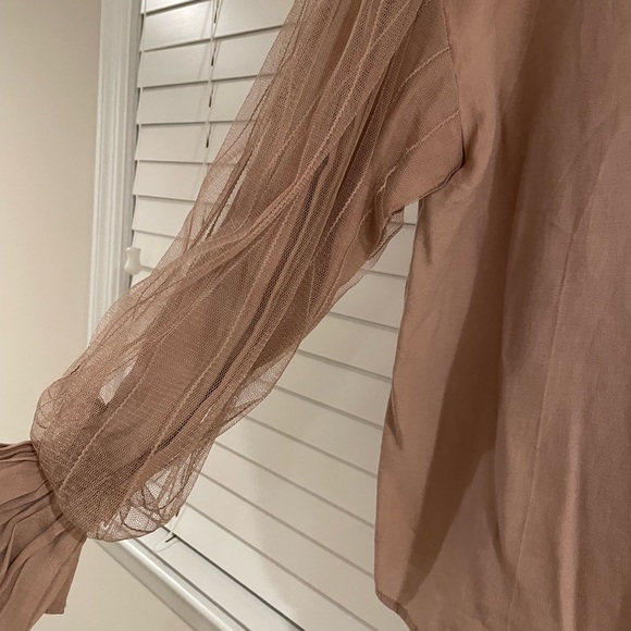 Moon river tulle sleeve top - Picture 2 of 2